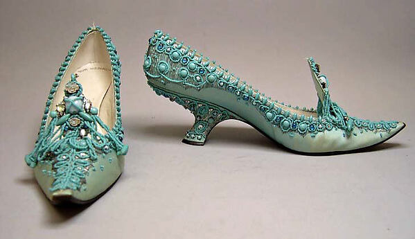 Evening shoes