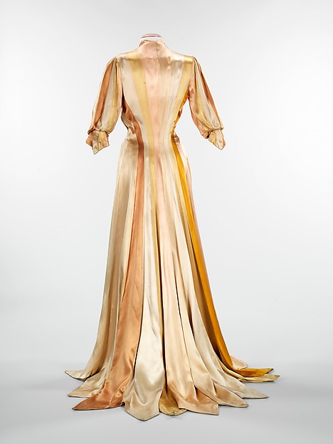 Dressing gown