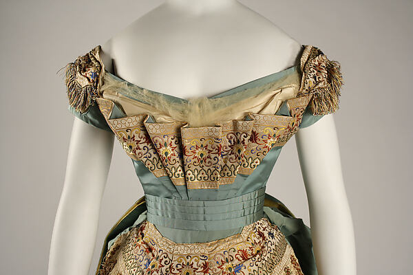 Ball gown