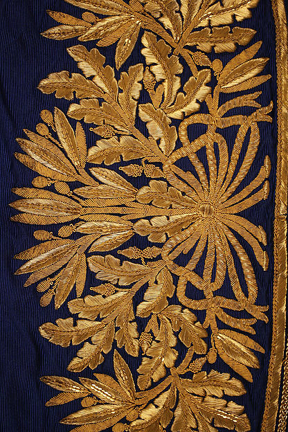 Court ensemble