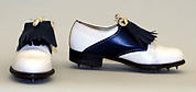Golfing shoes