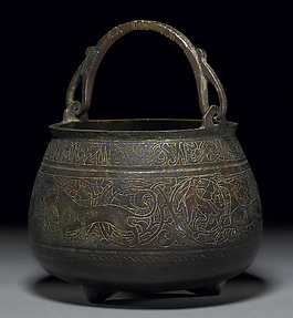 Bucket with Running Animals