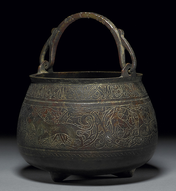 Bucket with Running Animals
