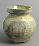 Footed pot