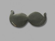Palette with two birds attached at their tails