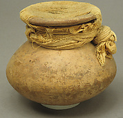 Cosmetic Jar Sealed with Linen