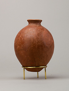 Red polish ware jar