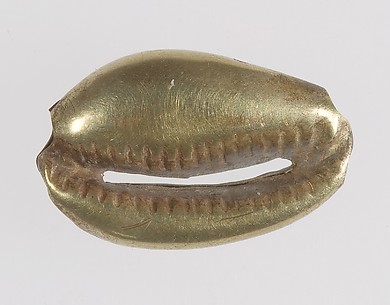 Cowrie shell pendant