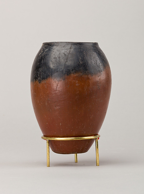 Black-topped red ware jar