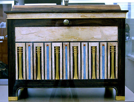 Jewelry chest of Sithathoryunet