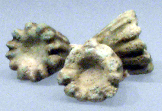 Lotus pendant