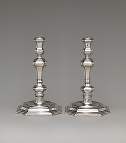 Pair of candlesticks
