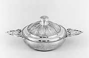 Bowl with cover (Écuelle)