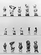 Chessmen (32)