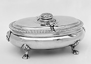 Spice box with grater