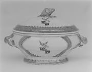 Tureen with cover (part of a service)