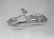 Snuffer tray with snuffers