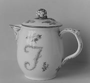 Milk pot with cover
