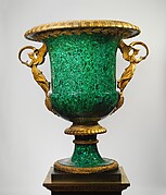 Monumental vase