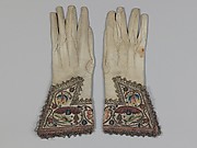 Pair of gloves