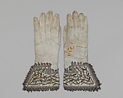 Pair of gloves
