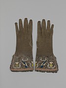 Pair of gloves