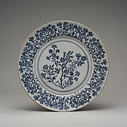 Dish with stylized flowers