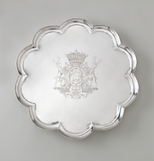 Decafoil salver