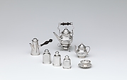 Miniature tea caddy