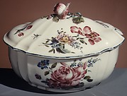 Sugar bowl with cover