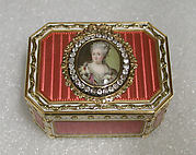 Snuffbox