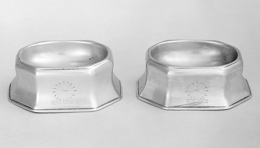 Pair of trencher salts