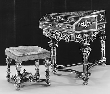 Stool for harpsicord (part of a set)