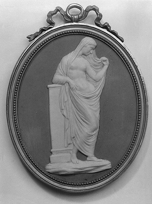 Cameo medallion
