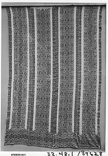 Bed curtain