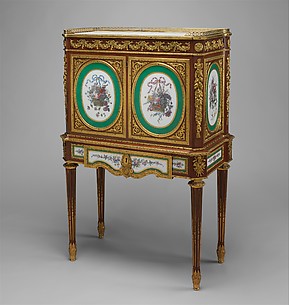 Upright secretary (Secrétaire à abattant or secrétaire en cabinet)