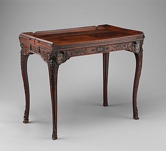 Traveling table (Table de voyage or table pliante)