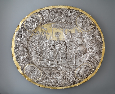 Dish or plateau
