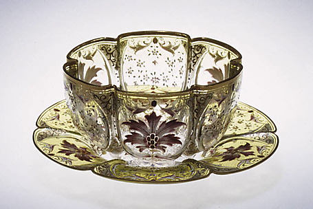 Fingerbowl and underdish