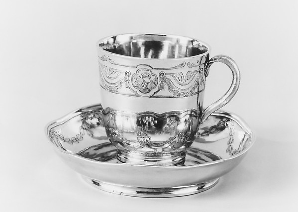 Cup (Gobelet à pied)