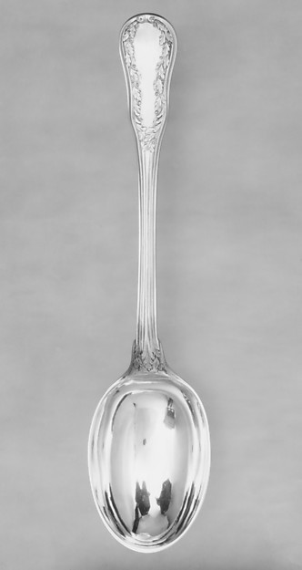 Serving spoon
