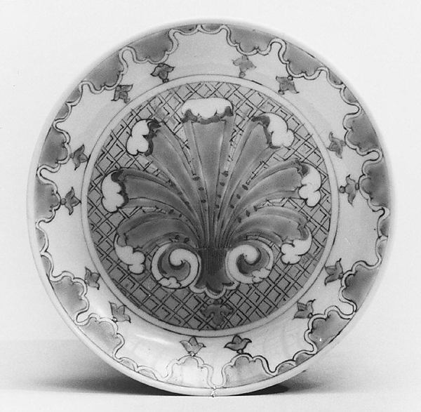 Saucer (part of a service)