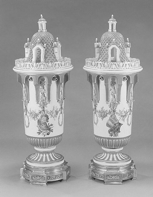 Vase with cover (Vase en tour) (one of a pair)