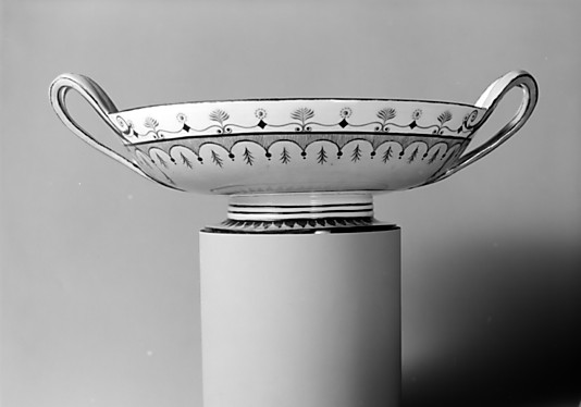 Bowl (Jatte à anses relevées or jatte écuelle)