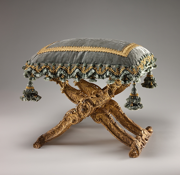 Folding stool (Pliant)