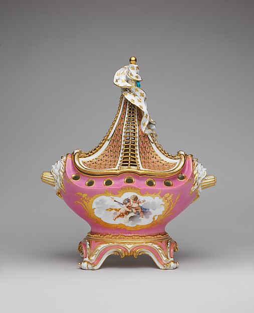Potpourri vase (Pot-pourri à vaisseau)