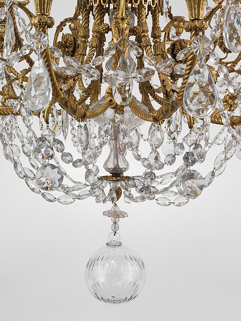 Fifteen-light chandelier