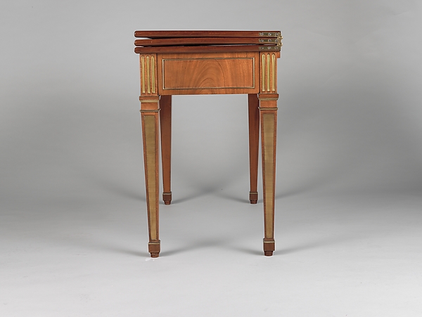 Game table