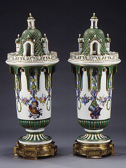 Vase with cover (Vase en tour) (one of a pair)