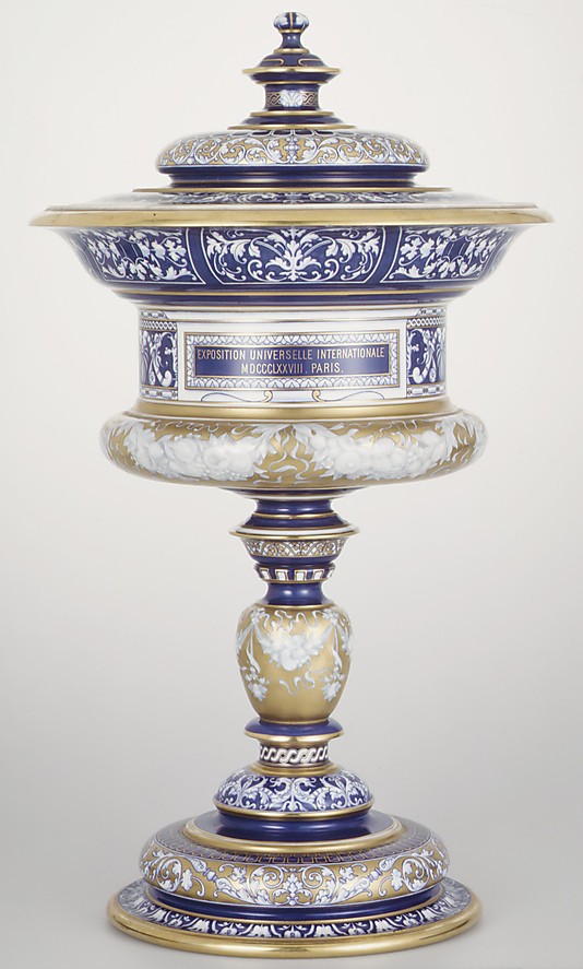 Standing cup with cover (Vase couty or coupe couty)